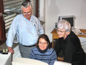 Computerkurs-Teilnehmer der Generation 50plus in der Computer-Akademie Darmstadt